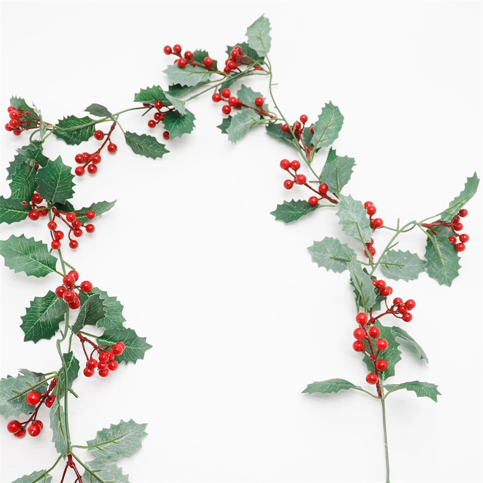 Hot Selling Artificial Berry Green Leaf Long Vine Christmas Decoration Long Vine