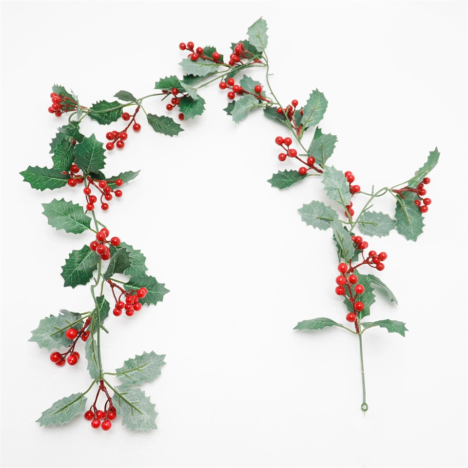 Hot Selling Artificial Berry Green Leaf Long Vine Christmas Decoration Long Vine