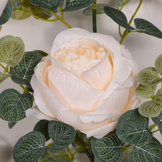 Roses IVY Vine con hojas verdes Guirnalda colgante Flores artificiales